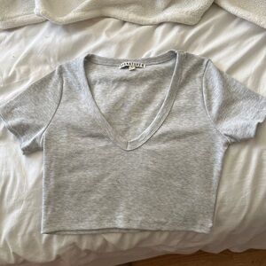 Cropped V neck tee